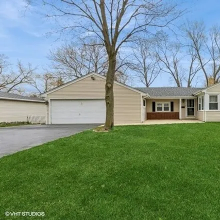 Rent this 3 bed house on 50 East Glade Road in Palatine, IL 60067