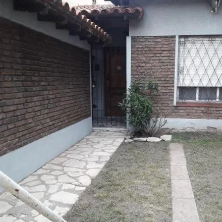 Buy this 4 bed house on Tropezón in 500- Triunvirato, Partido de Tres de Febrero