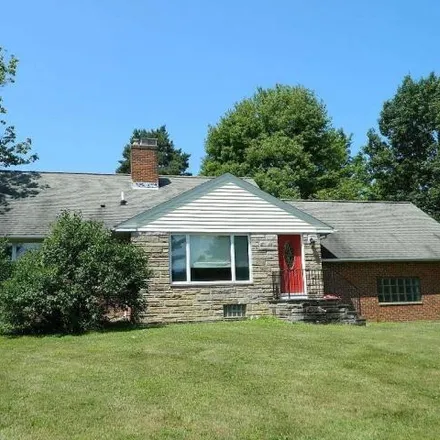 Buy this 3 bed house on 11976 Clearview Road in Chesterland, Chester Township