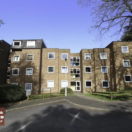 Rent this 2 bed apartment on The Brambles in Ware, SG12 0XU