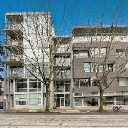 Buy this 1 bed condo on 1234 Sw 18th Ave Apt 302 in Portland, Oregon