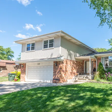 Buy this 4 bed house on 2339 South Cedar Glen Drive in Arlington Heights, IL 60005