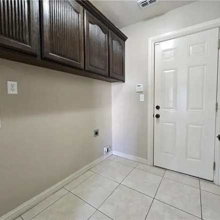 Image 8 - 2312 North 50th Street, Gray East and West Colonia, McAllen, TX 78501, USA - House for sale