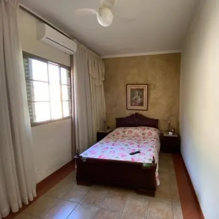 Buy this 3 bed house on Rua Natalina de Castro Pereira in Presidente Roosevelt, Uberlândia - MG