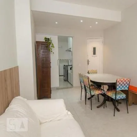 Rent this 2 bed apartment on Pão de Açúcar in Rua Ministro Viveiros de Castro 38, Copacabana