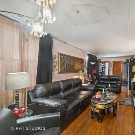 Image 2 - 5730 West Ohio Street, Chicago, IL 60302, USA - House for sale