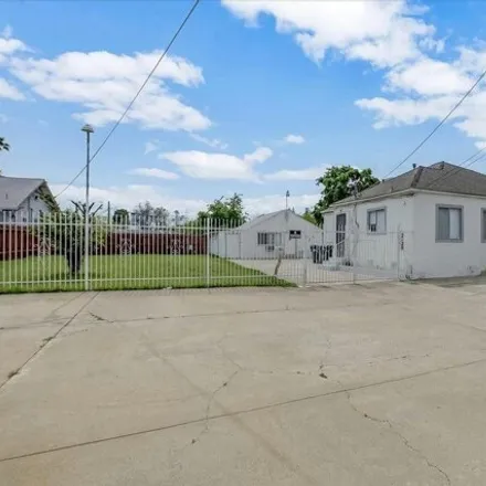 Buy this 2 bed house on 2134 Marconi Avenue in Sacramento, CA 95821