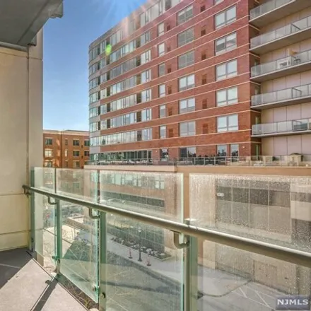 Image 6 - Nine on the Hudson, Avenue at Port Imperial, West New York, NJ 07093, USA - Condo for rent