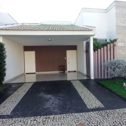 Buy this 3 bed house on Alameda Oceano Atlântico in Jardim Inconfidência, Uberlândia - MG