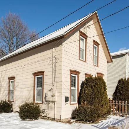 Rent this 3 bed house on 9 Avery Street in City of Saratoga Springs, NY 12866