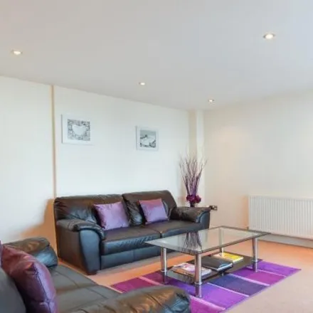 Rent this 5 bed townhouse on Flats 1-4 in 33 Watkin Road, Leicester