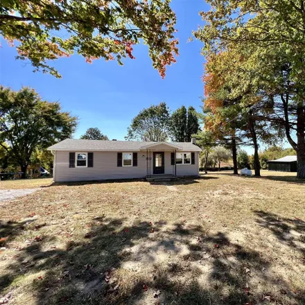 Buy this 3 bed house on 11606 Porter Pike in Bowling Green, KY 42159