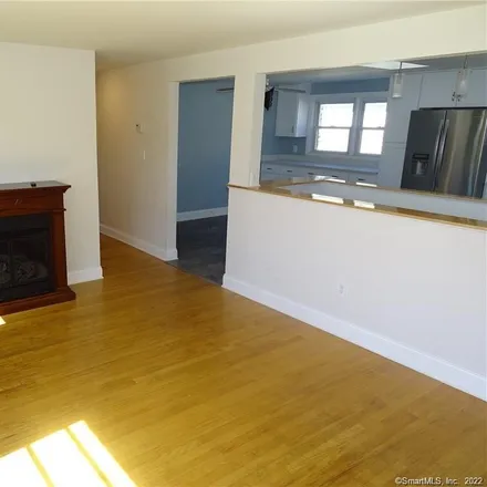 Image 4 - 15 Bayshore Drive, New London, CT 06320, USA - Townhouse for rent