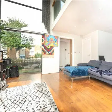 Image 2 - 35 Stanford Road, London, N11 3HY, United Kingdom - Duplex for rent