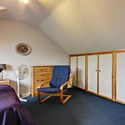 Image 2 - West Riding, Bricket Wood, AL2 3QQ, United Kingdom - Room for rent