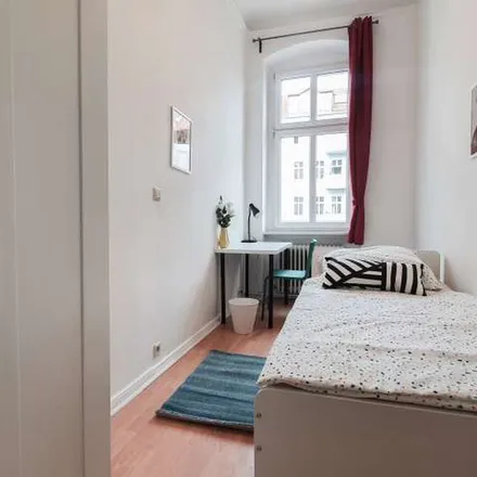 Rent this 6 bed apartment on Detmolder Straße in 10713 Berlin, Germany