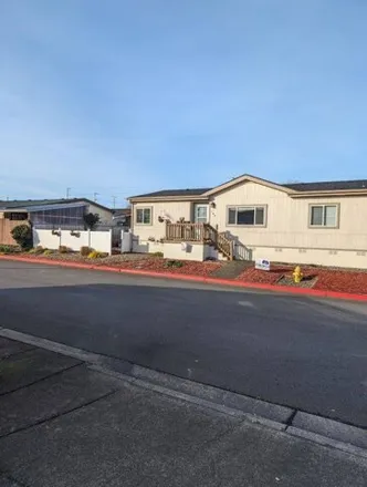 Image 2 - unnamed road, Newberg, OR 97132, USA - Apartment for sale