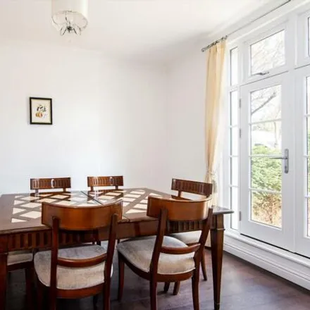 Image 5 - 37 Ordnance Hill, London, NW8 6PU, United Kingdom - Townhouse for sale