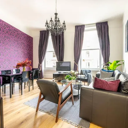 Rent this 2 bed apartment on PizzaExpress in 80-81 St. Martin's Lane, London