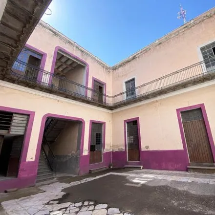 Buy this studio house on Virreyes in Avenida 3 Poniente, Centro Histórico de Puebla