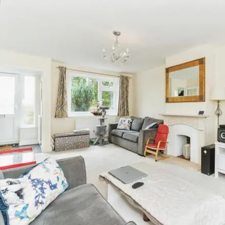 Image 2 - 72, 72A, 72B Whipton Barton Road, Exeter, EX1 3NG, United Kingdom - Townhouse for sale