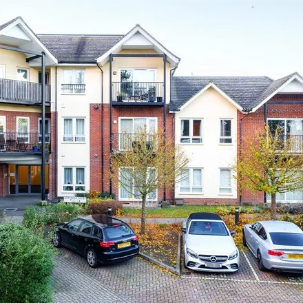 Rent this 1 bed apartment on London Road in Binfield, RG42 4FA