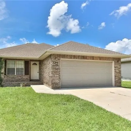 Buy this 3 bed house on 679 Parrish Lane in Nixa, MO 65714