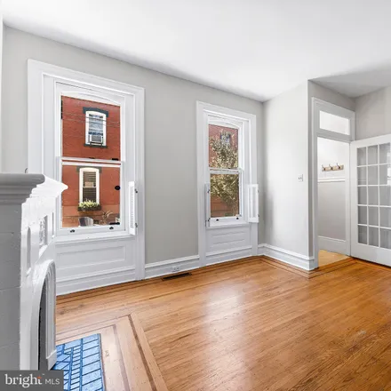 Image 9 - 2407 Parrish Street, Philadelphia, PA 19130, USA - Townhouse for sale