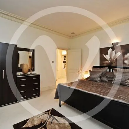 Image 5 - Quality Hotel Hampstead, 5 Frognal, London, NW3 6AL, United Kingdom - Apartment for rent