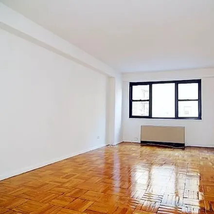 Image 3 - 7 East 86th Street, New York, NY 10028, USA - Apartment for rent