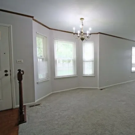 Image 6 - 2086 Quaker Hollow Lane, Streamwood, IL 60107, USA - House for rent