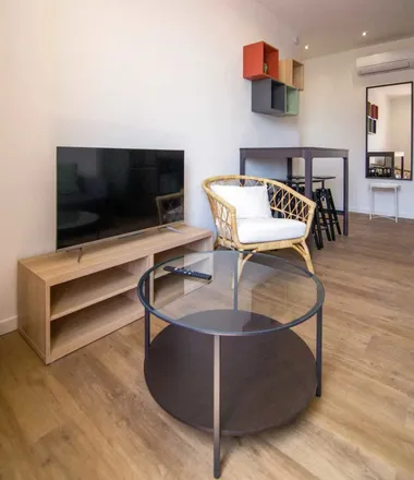 Rent this 3 bed apartment on 51 Rue Sainte in 13001 Marseille, France