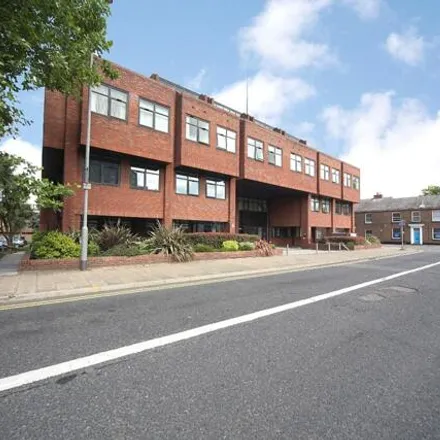 Image 2 - Park Street West, Luton, LU1 3BE, United Kingdom - Apartment for sale