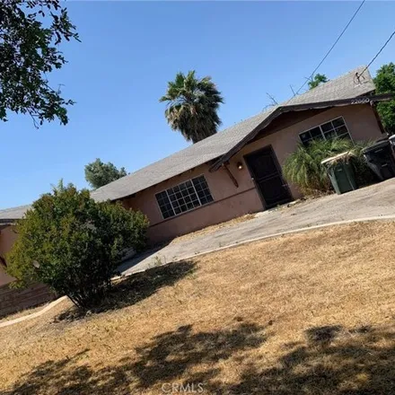 Buy this 3 bed house on 22604 San Jacinto Avenue in Perris, CA 92570