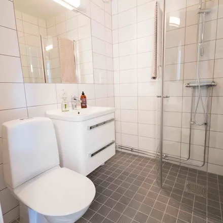 Rent this 1 bed apartment on de Beschevägen 8 in 612 30 Finspång, Sweden