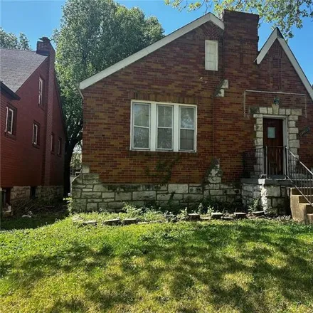 Buy this 2 bed house on 4237 San Francisco Avenue West in St. Louis, MO 63115