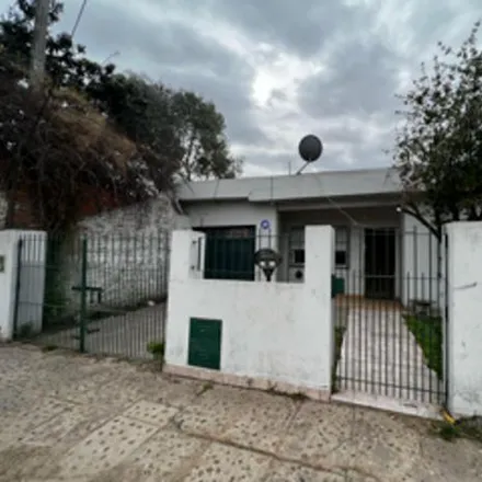 Buy this 2 bed house on Mateo Bootz in Partido de José C. Paz, José C. Paz