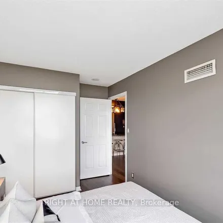 Image 8 - Eglinton Avenue West, Mississauga, ON L5M 6J3, Canada - Apartment for rent