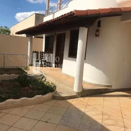 Buy this 3 bed house on Rua Três Corações in Ibituruna, Montes Claros - MG
