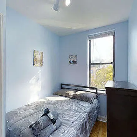 Image 8 - Broadway & Crescent Street, Broadway, New York, NY 11373, USA - Apartment for rent