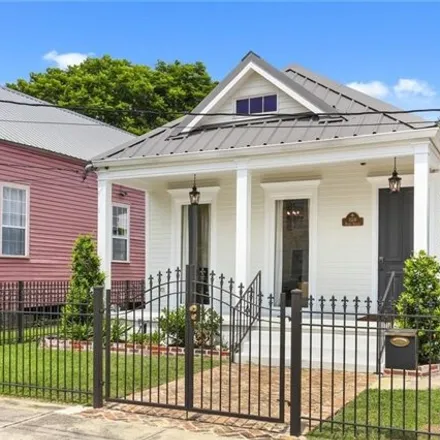 Image 2 - 1118 Dante St, New Orleans, Louisiana, 70118 - House for rent