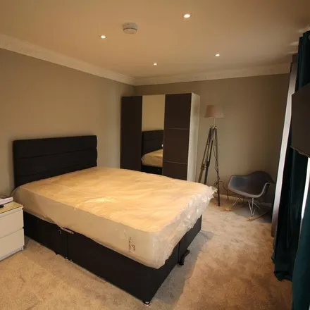 Rent this 1 bed apartment on Pit Stop in Liverpool Road, Luton