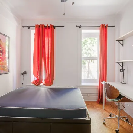 Rent this 3 bed apartment on 1245 Rue Saint-Marc in Montreal, QC H3H 2E6