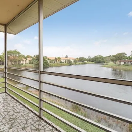 Image 5 - 346 Lake Frances Drive, Golden Lakes, Palm Beach County, FL 33411, USA - Condo for rent