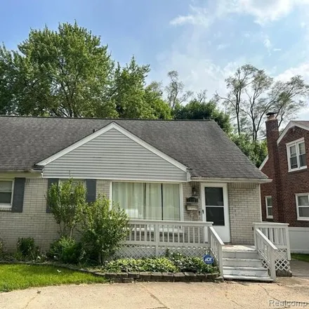 Buy this 3 bed house on 13121 West 11 Mile Road in Huntington Woods, MI 48070