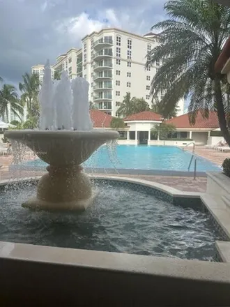 Image 5 - 19900 East Country Club Drive, Aventura, FL 33180, USA - Condo for sale