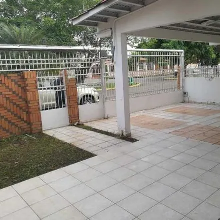Buy this 5 bed house on unnamed road in Parque Lefevre, 0818