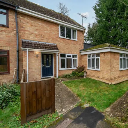 Buy this 3 bed house on unnamed road in Finchampstead, RG40 4HN