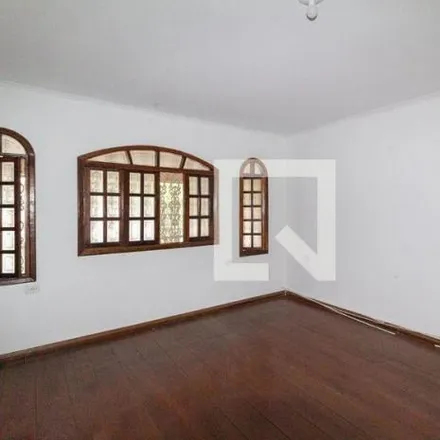 Rent this 3 bed house on Creche Doutor José Marques Rezende in Rua Thomaz Antônio Gonzaga 310, Jardim Bela Vista