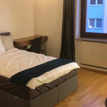 Rent this 1 bed apartment on Petterweilstraße 31 in 60385 Frankfurt, Germany